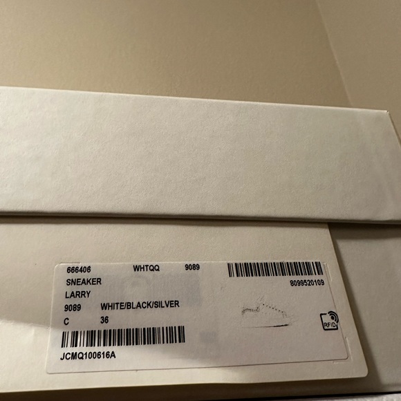 Alexander McQueen women’s sneaker size 36 - Picture 5 of 5